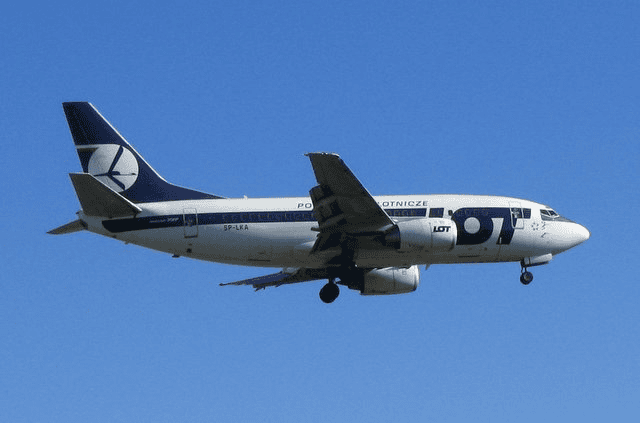 Wyciek w LOT. Dokumenty trafiły do przypadkowych pracowników