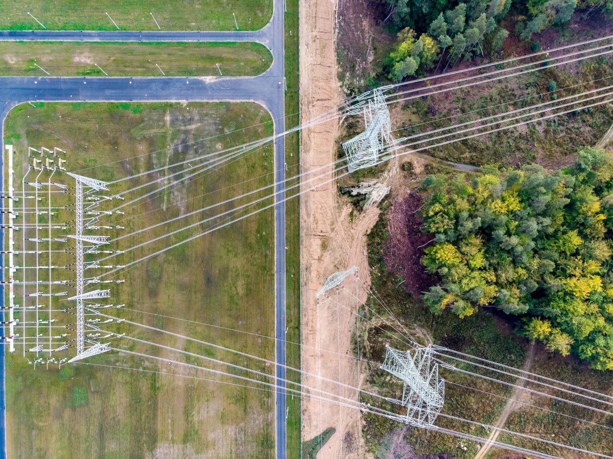 Strategiczne połączenie Polska-Litwa. PSE z decyzjami środowiskowymi