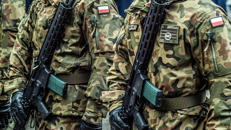 Podczas konferencji INSECON w Poznaniu wiceszef MON Cezary Tomczyk mówił o zmianach, jakie wojna w Ukrainie wymusiła w myśleniu o bezpieczeństwie i modernizacji armii.