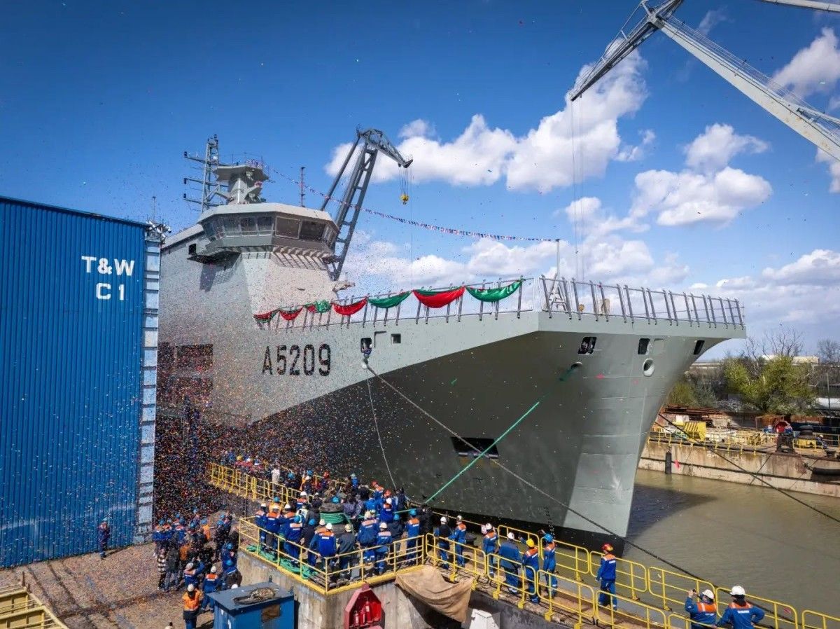 Europejskie państwo buduje „lotniskowiec” za pieniądze z KPO