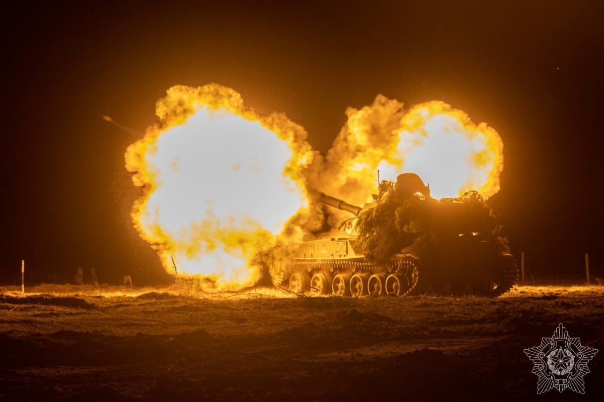 Białoruska artyleria na ćwiczeniach