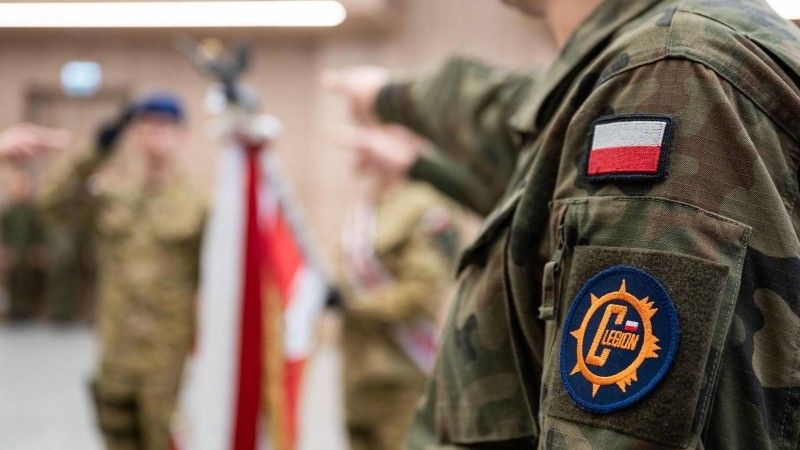 Miało być 400 uczestników, jest 3 tysiące - tak popularny jest CyberLEGION przygotowywany przez DKWOC. Koordynator projektu, płk Jarosław Wacko podczas IN.SEC.CON przedstawił jego historię.