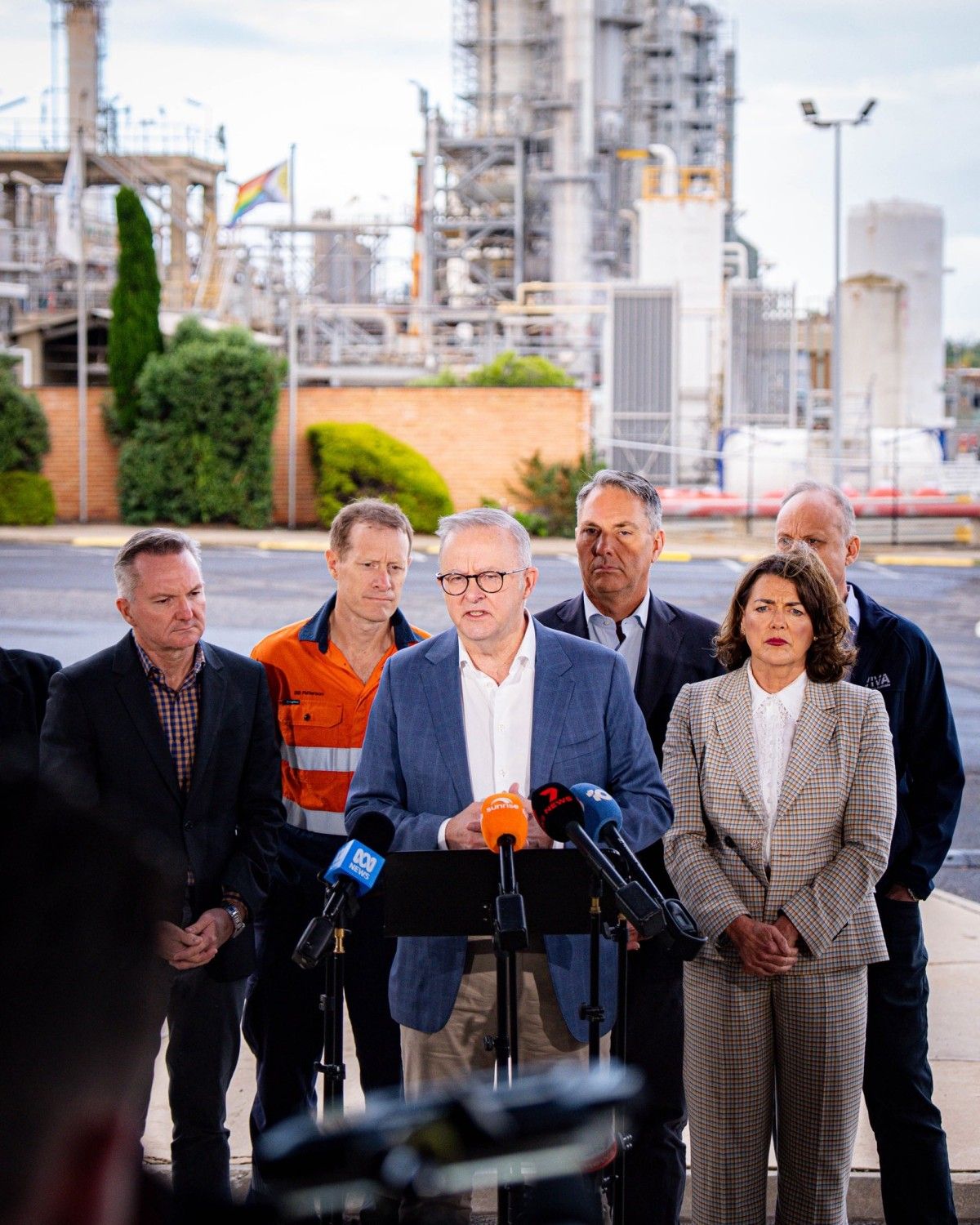 Australia ma plan na kryzys paliwowy. Premier uspokaja po pożarze rafinerii