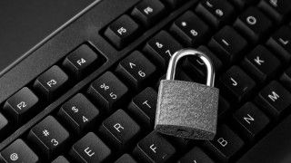 Dane wykładowców Uniwersytetu im. Adama Mickiewicza (UAM) zostały przypadkowo upublicznione w Internecie