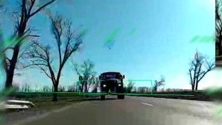 Dron atakujący rosyjską ciężarówkę