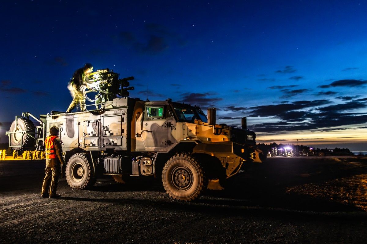 Nocne strzelania Piorunów i Popradów w Ustce