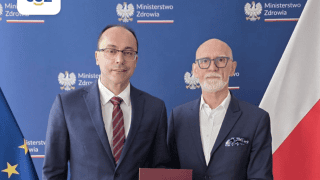 20 kwietnia 2026 roku Jarosław Sot został powołany na stanowisko dyrektora Centrum e-Zdrowia.