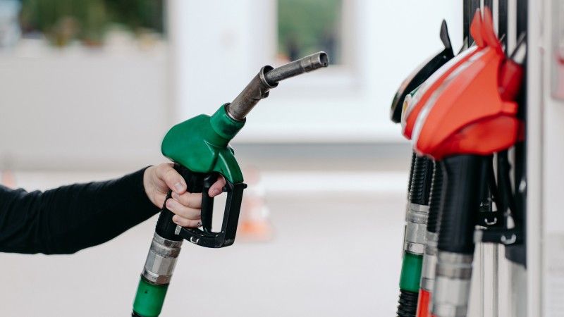 Reka z dystrybutorem