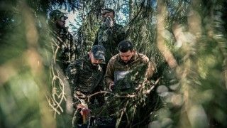 Ukraińscy operatorzy dronów podczas ćwiczeń Aurora 26 w Szwecji.