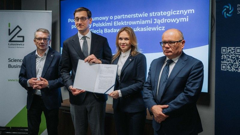 Polskie Elektrownie Jądrowe (PEJ) podpisały umowę partnerstwa strategicznego z Siecią Badawczą Łukasiewicz.