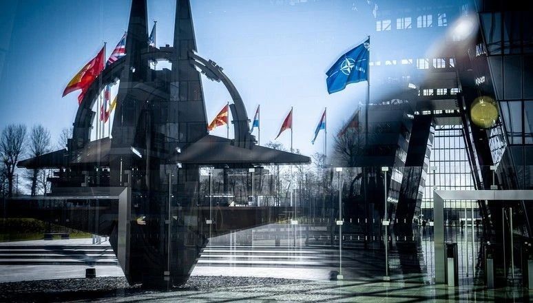 NATO przyszłości to silniejsza Europa odciążająca USA