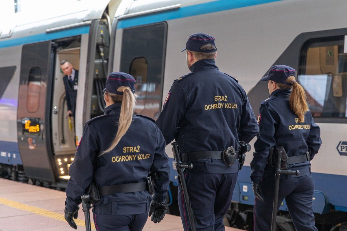 Straż Ochrony Kolei nie trafi pod skrzydła MSWiA. „To sygnał, iż jesteśmy gorsi”