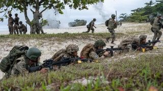 From 22 to 29 April, the Jeanne d’Arc group conducted military exercices with the Brazilian Navy during Exercise MARAMBAÏA 26 : anti-submarine warfare (ASW), amphibious operations, and air operations.