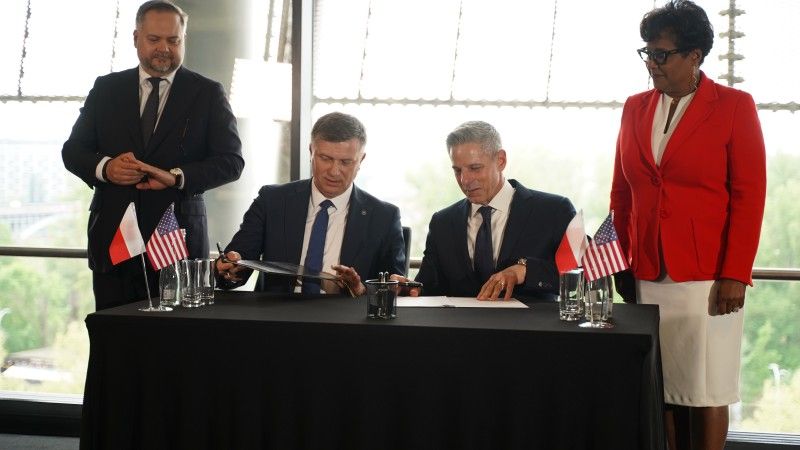 Podpisanie umowy o współpracy PGZ i Lockheed Martin