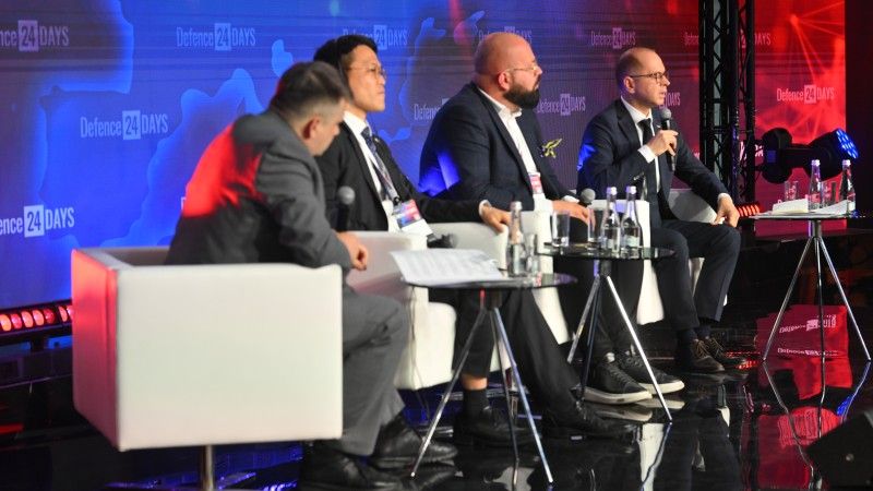 Panel "Mobilność wojskowa - w powietrzu, na lądzie i morzu"
