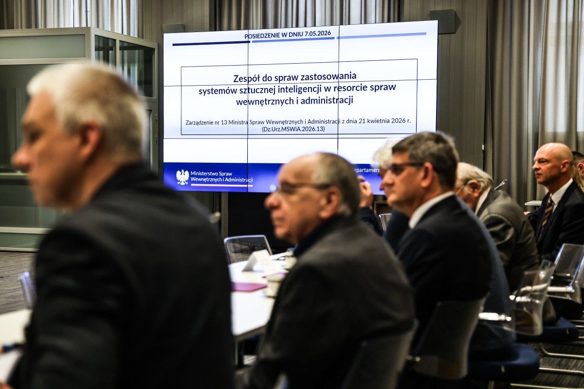 Sztuczna inteligencja na służbie MSWiA. Zespół ekspertów zmodernizuje polskie formacje?