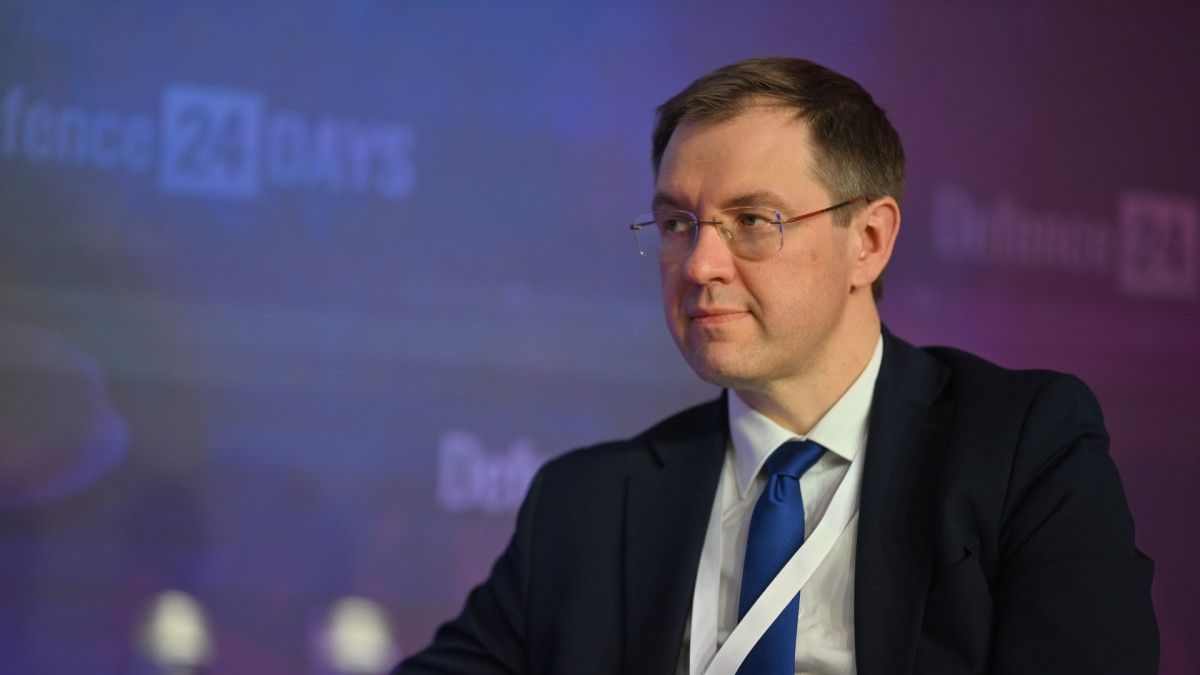 "Lithuania accelerates rearmament".