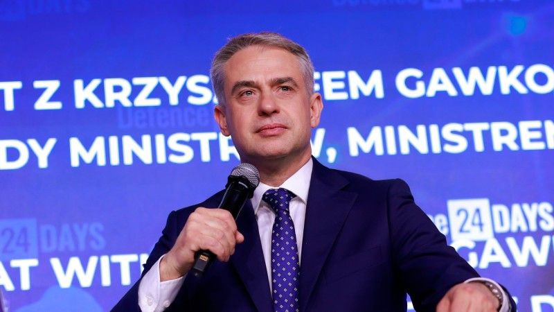 Higiena cyfrowa w szkole i spotkania dla seniorów - takie działania według Krzysztofa Gawkowskiego mają pomóc w poszerzaniu umiejętności cyfrowych Polaków.
