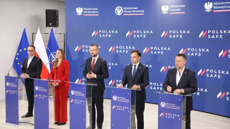 Konferencja członków rządu ws. finansowania służb