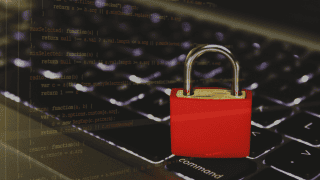 Dwa tygodnie po informacjach o podatności w oprogramowaniu hostingowym, pojawiły się rządowe zalecenia w sprawie. Podmioty KSC powinny jak najszybciej zaktualizować systemy.