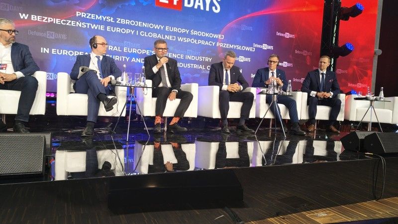 Przemysł zbrojeniowy Europy Środkowej w bezpieczeństwie Europy i globalnej współpracy przemysłowej