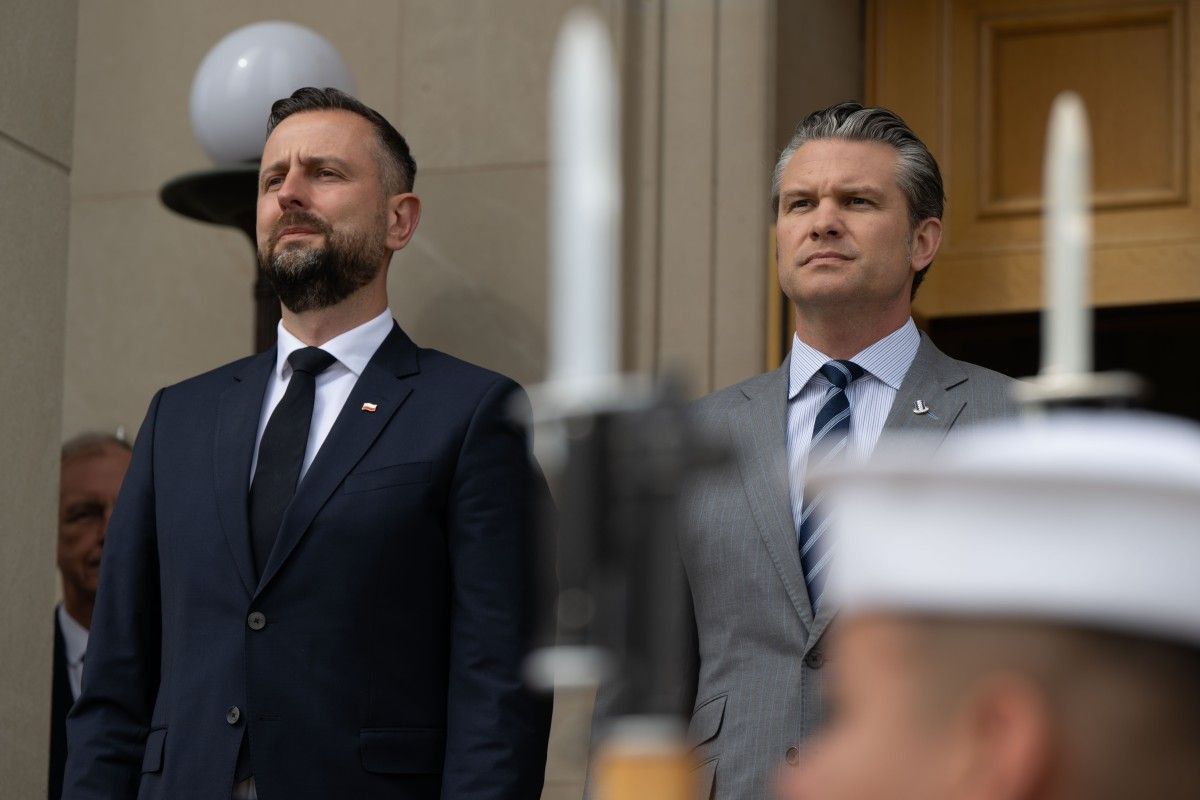 Szef MON leci do USA. Spotkanie z szefem Pentagonu
