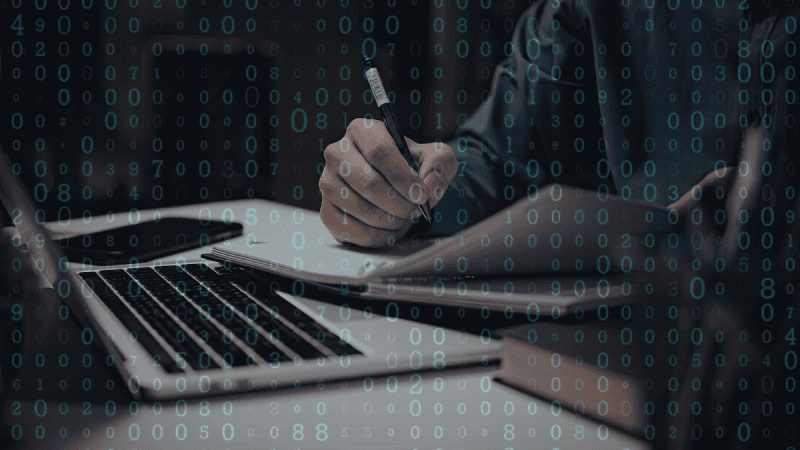 Wielu pracowników małych i średnich przedsiębiorstw nie posiada kompetencji związanych z cyberbezpieczeństwem. NASK oraz PARP przygotowały zalecenia mające pomóc z tym problemem.