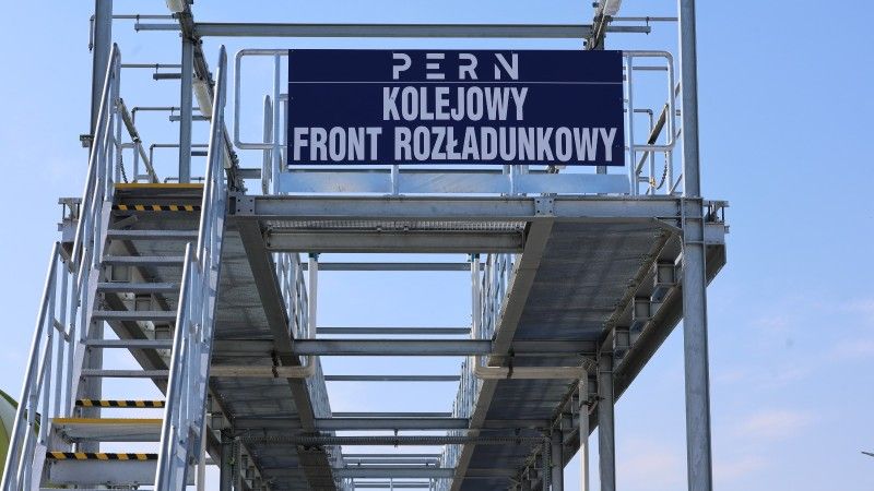 PERN - kolejowy front rozładunkowy.