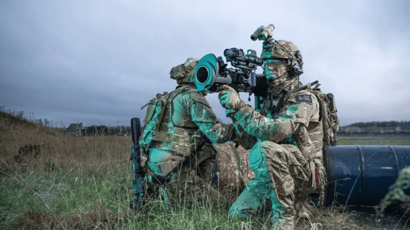 Szwedzkiej produkcji granatnik Carl Gustaf M4. Zdjęcie podglądowe.