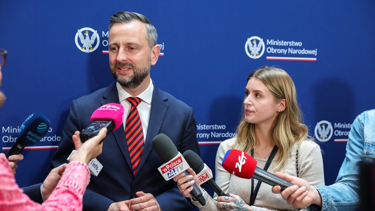 VAT za zakupy w SAFE? Szef MON odpowiada