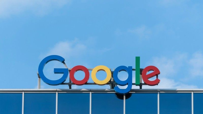 Zakończył się trwający od 2021 roku proces dotyczący zbierania danych o użytkownikach Androida. W ramach ugody, Google zgodziło się na wypłacenie 135 mln dol. uczestnikom sprawy.