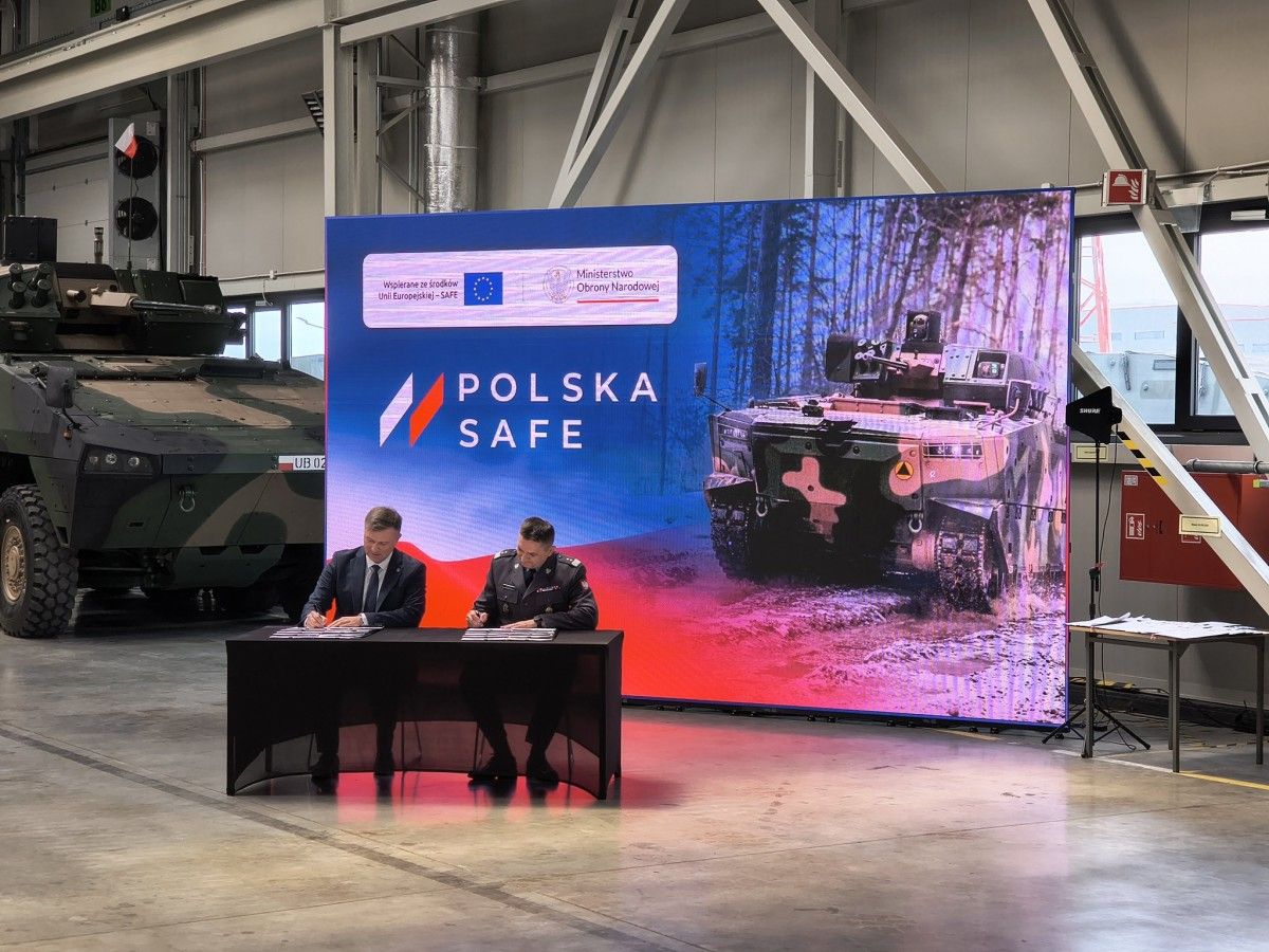 Historyczne umowy w Stalowej Woli. Kontrakty na 60 mld zł