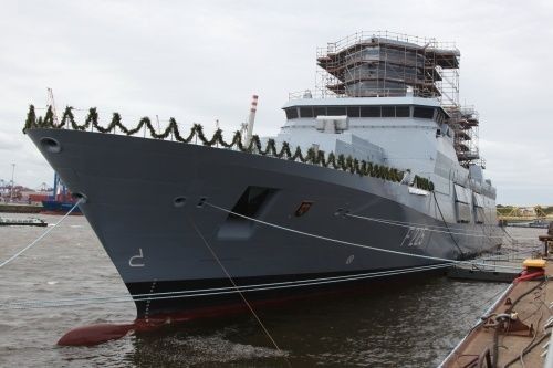 Tajemnicze uszkodzenia na fregacie. Sabotażyści uderzają