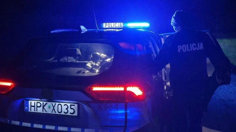 Policjant radiowóz