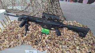 Karabin automatyczny MPT-76MH.
