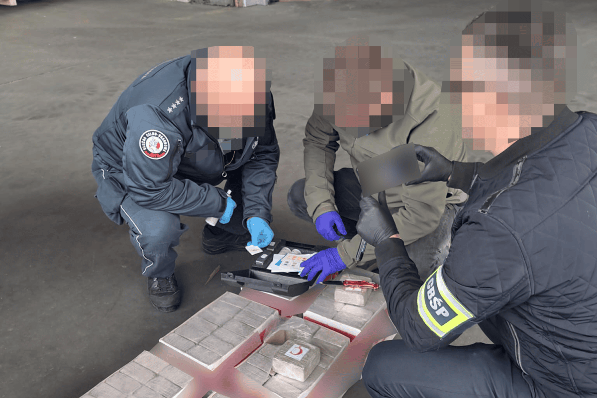 Służby udaremniły jedną z największych prób przemytu heroiny do Polski