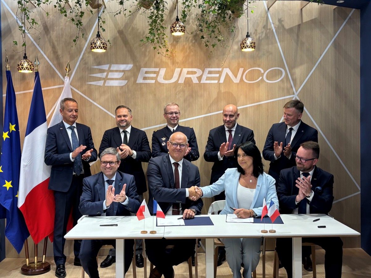 Kluczowy składnik amunicji 155 mm powstanie w Polsce. PGZ i EURENCO podpisały umowę