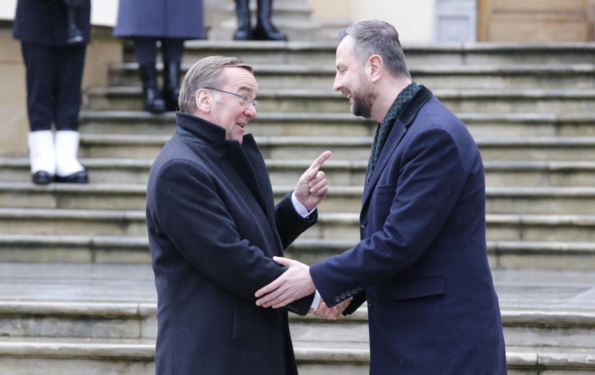 "Polska podpiszę umowę obronną z Niemcami. Niższa ranga niż traktaty z Francją i UK