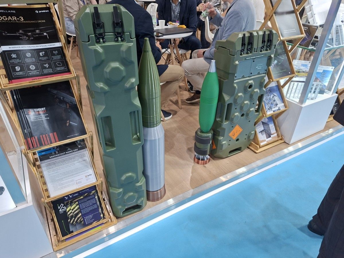 Polskie skrzynie transportowe na Eurosatory 2026