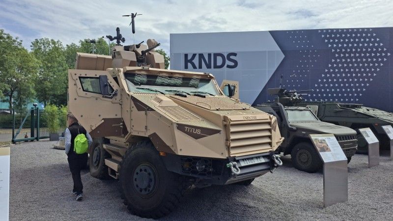 TITUS ARX25.