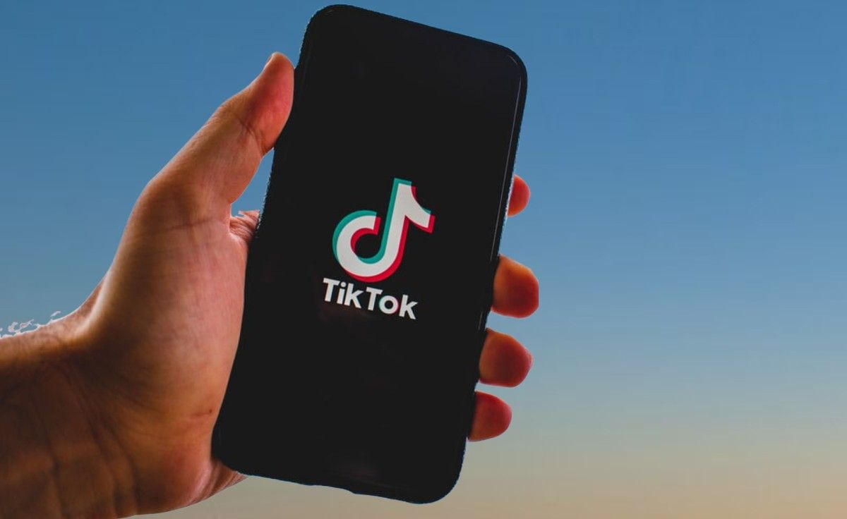 TikTok zalany treściami AI. Głównie dla dzieci