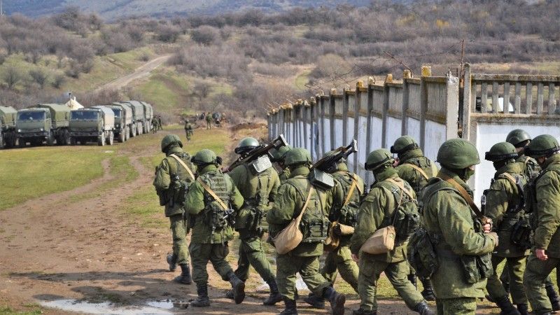 A military unit in Perevalnoye during the Crimean crisis of 2014