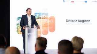 Dariusz Bogdan, członek Zarządu Gaz-System na uroczystości otwarcia gazociągu.