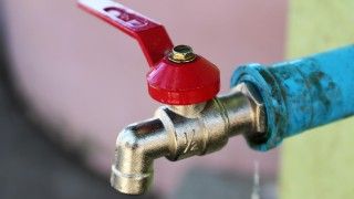 Rosja, Chiny i Iran manipulowały parametrami obiektów wodociągowych na całym świecie