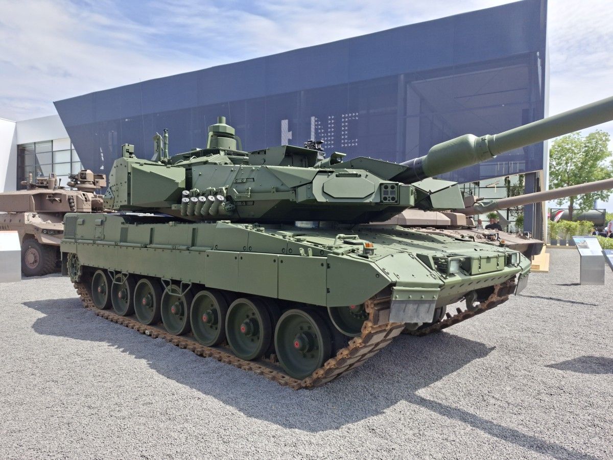 Не только сервис. Сосед Польша строит завод по производству новых Leopards