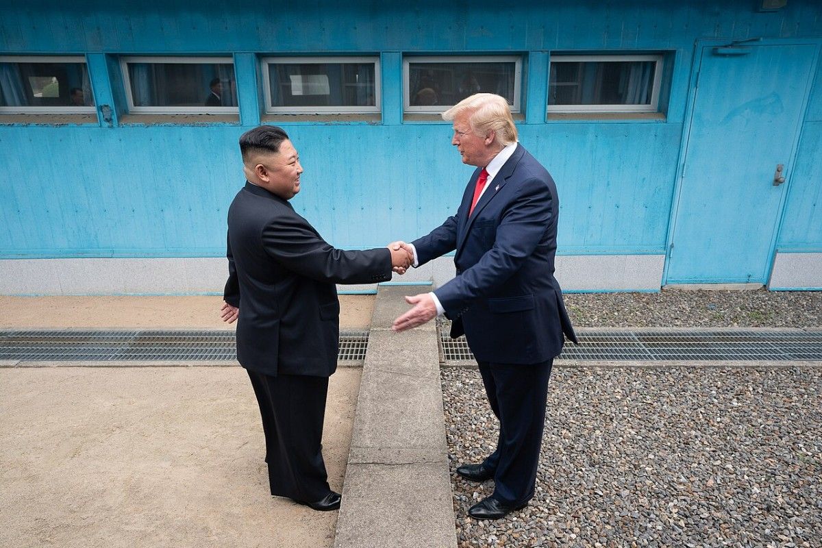 Kim Dzong Un triumfuje? Trump wycofuje siły z manewrów