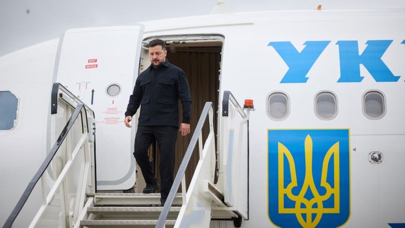 Ukrainian President Volodymyr Zelenskyy arrives in Ireland on July 1, 2026