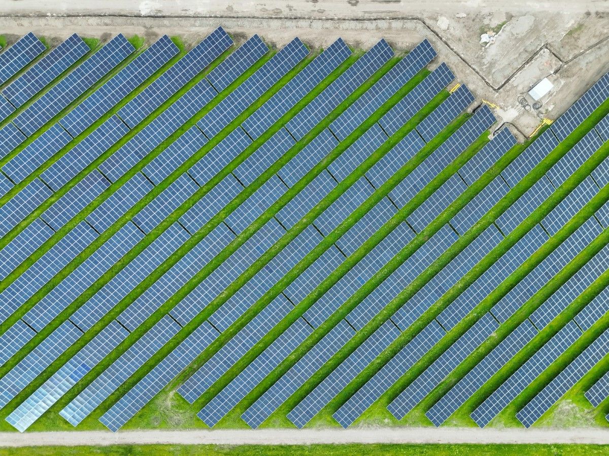 Uniper buduje farmy PV w Polsce. Respect Energy kupi energię