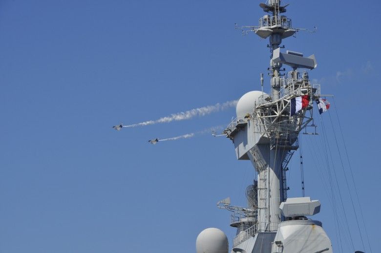 Przelot myśliwców Rafale