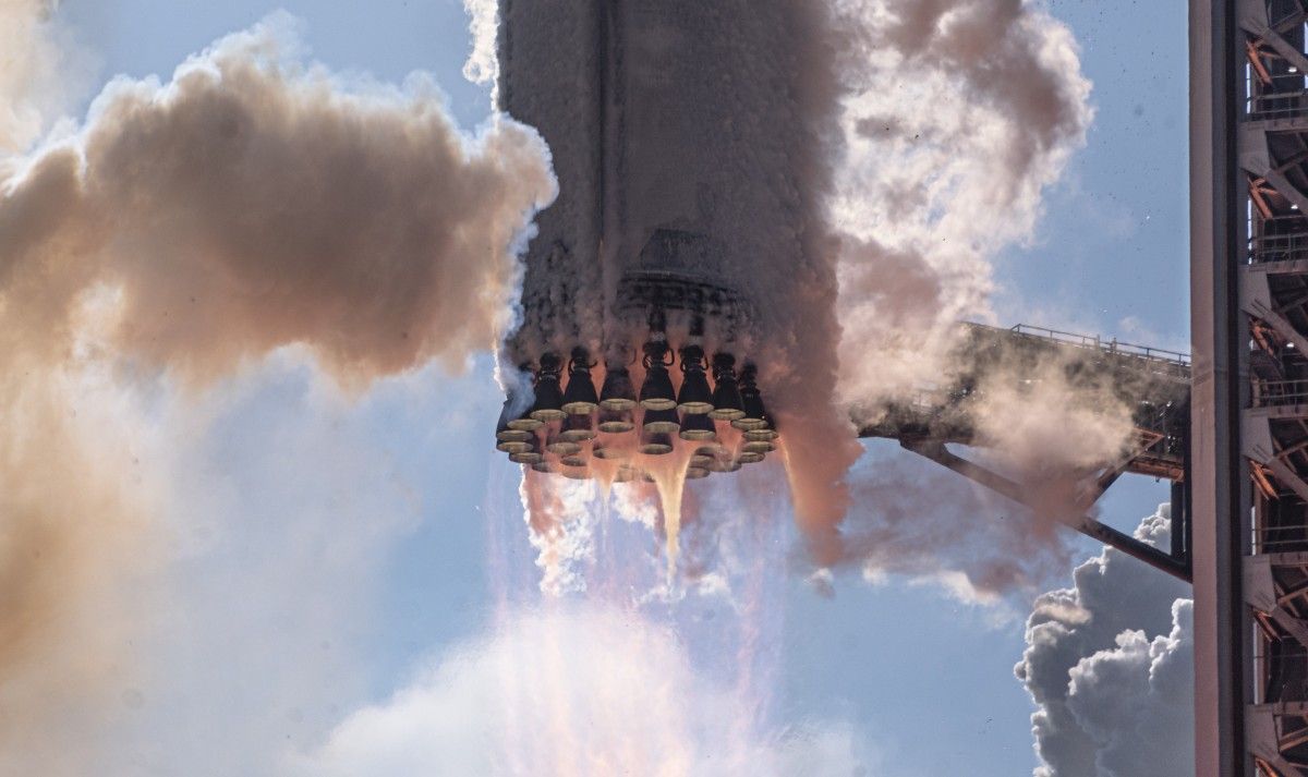 SpaceX przygotowuje Starshipa do pierwszego lotu orbitalnego
